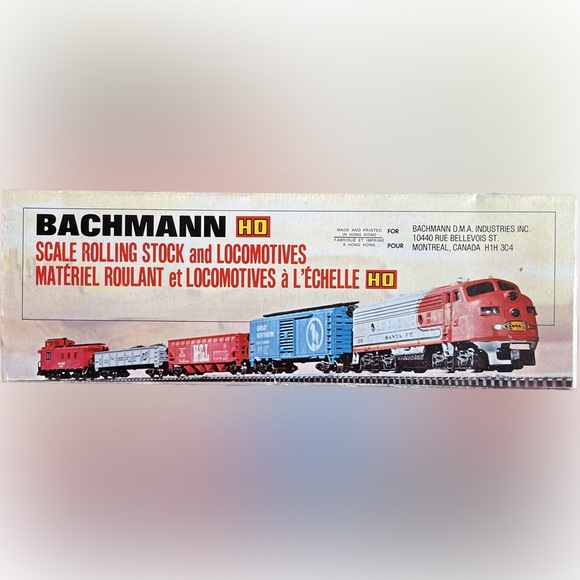 Bachmann “Chrome EMD FT Diesel Santa Fe” Locomotive - Picture 2 of 4